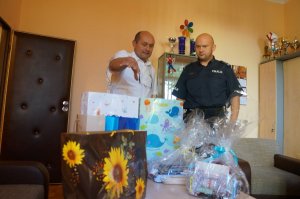 Przekazanie prezentów podopiecznym Domu Dziecka w Sarnowie