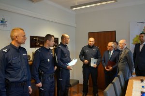 Gratulacje dla zwycięzców XXIV finału Ogólnopolskich Mistrzostw Policjantów Prewencji - Turniej Par Patrolowych &quot;Patrol Roku&quot;