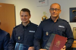 Gratulacje dla zwycięzców XXIV finału Ogólnopolskich Mistrzostw Policjantów Prewencji - Turniej Par Patrolowych &quot;Patrol Roku&quot;