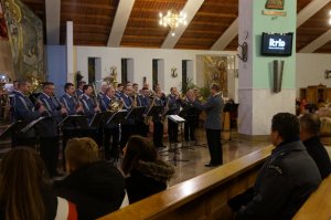 Koncert policyjnej orkiestry na obchodach Święta Niepodległości